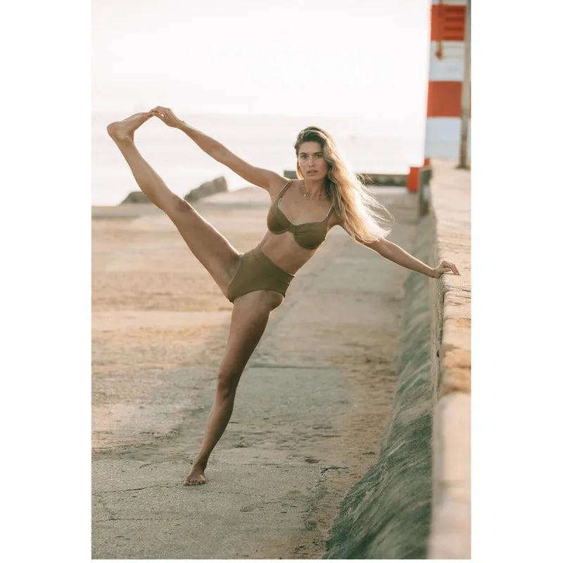 Revivre | The 'Celine' Reversible Underwire Bikini Bra in White Seagrass